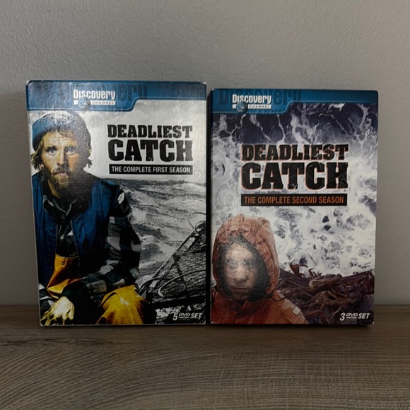Discovery Deadliest Catch‎ DVD Set - Seasons 1 & 2 Complete - Picture 1 of 3